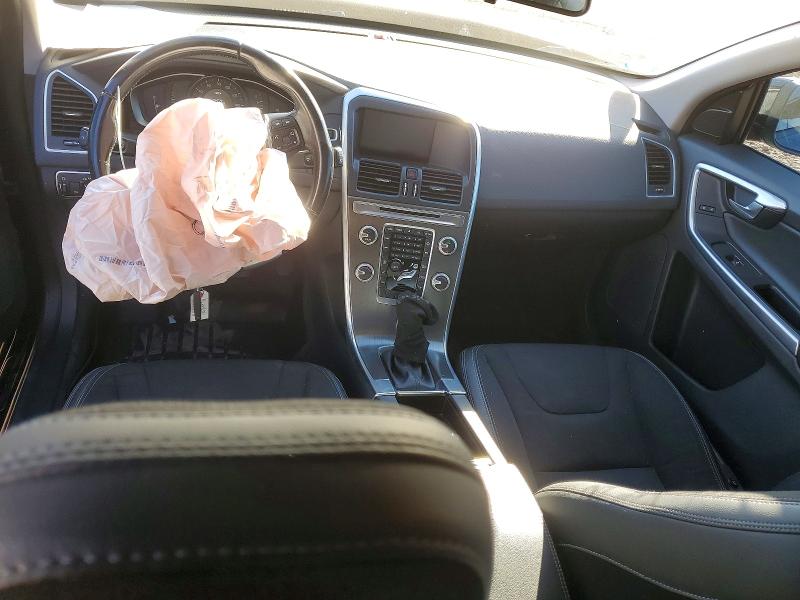 Фото 8 - VOLVO XC60