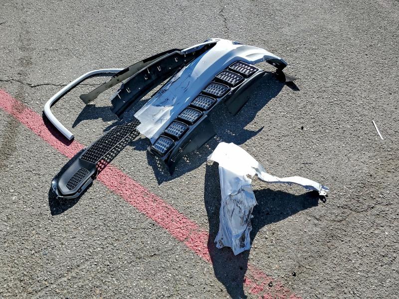 Фото 13 - JEEP GRAND CHER