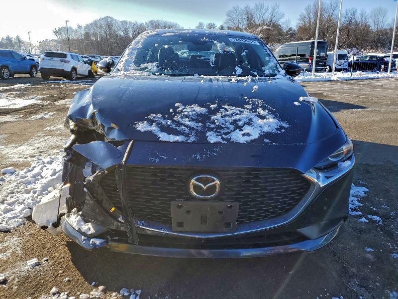 Фото 5 - MAZDA 3