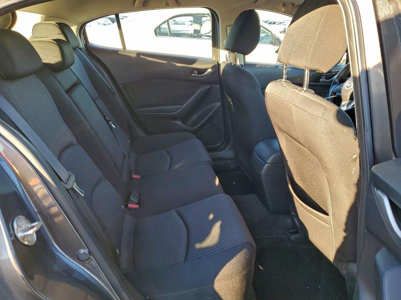 Фото 10 - MAZDA 3