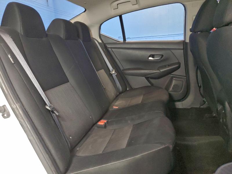 Фото 10 - NISSAN SENTRA