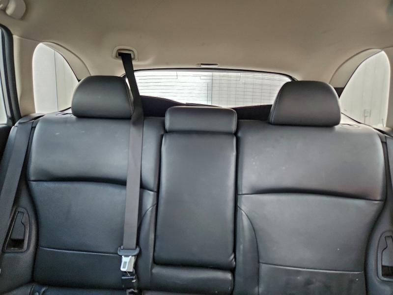 Фото 10 - SUBARU OUTBACK