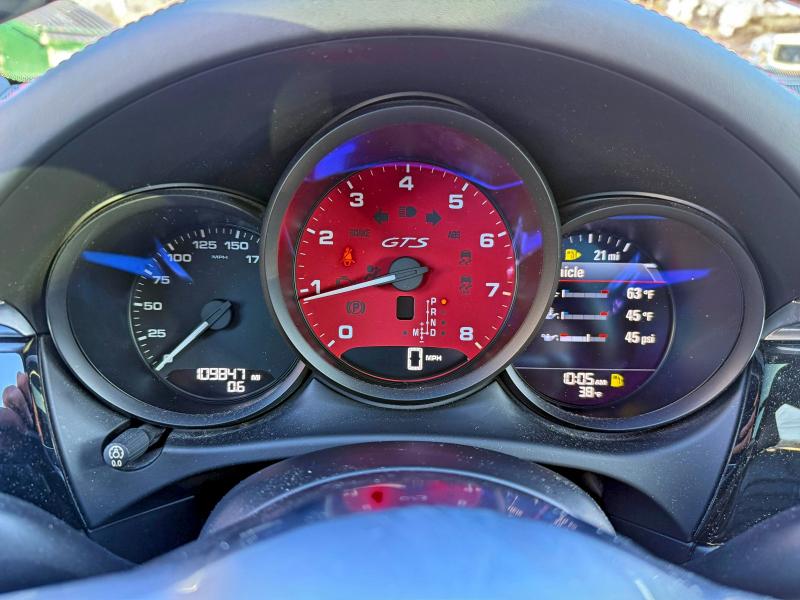 Фото 8 - PORSCHE MACAN