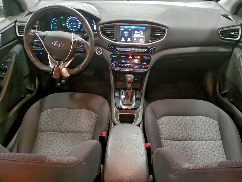 Фото 8 - HYUNDAI IONIQ
