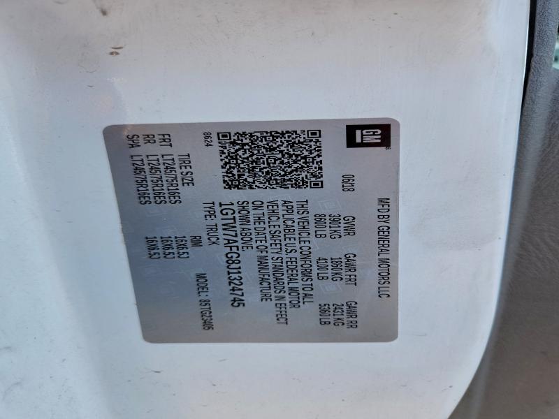 GMC SAVANA 2018 VIN 1GTW7AFG8J1324745