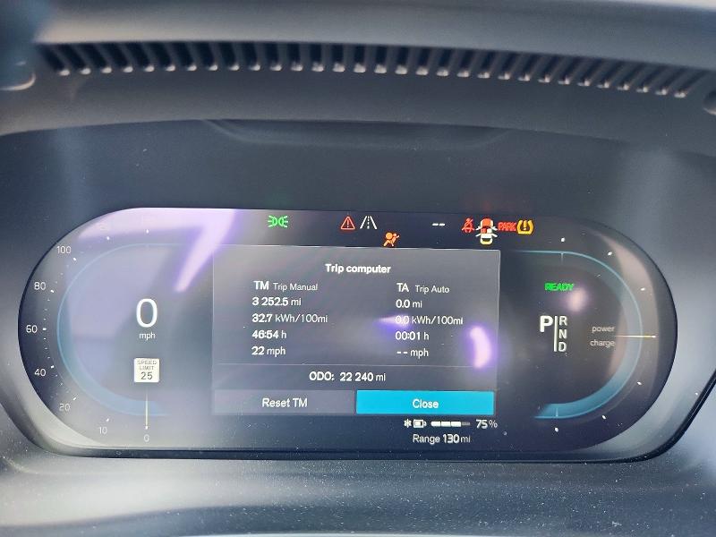 Фото 9 - VOLVO XC40