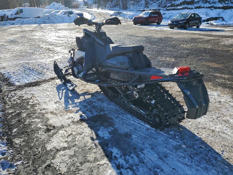 POLARIS SNOWMOBILE 2025