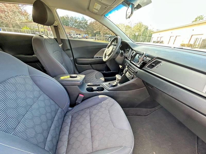 Фото 5 - KIA NIRO