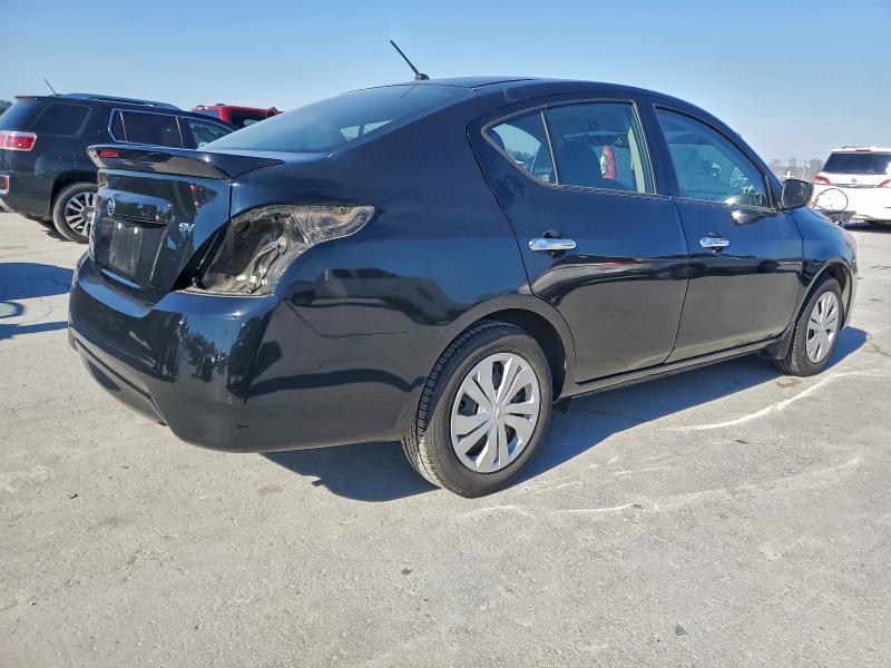 Фото 3 - NISSAN VERSA