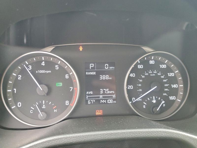 Фото 9 - HYUNDAI ELANTRA