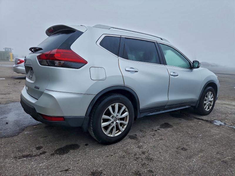 Фото 3 - NISSAN ROGUE