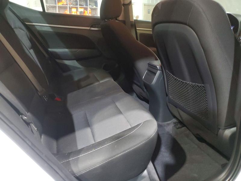 Фото 10 - HYUNDAI ELANTRA