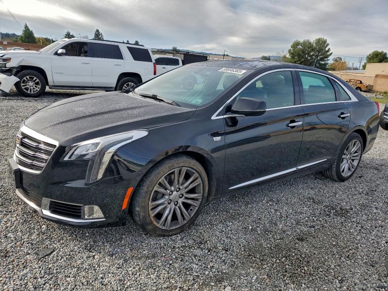 Фото 1 - CADILLAC XTS