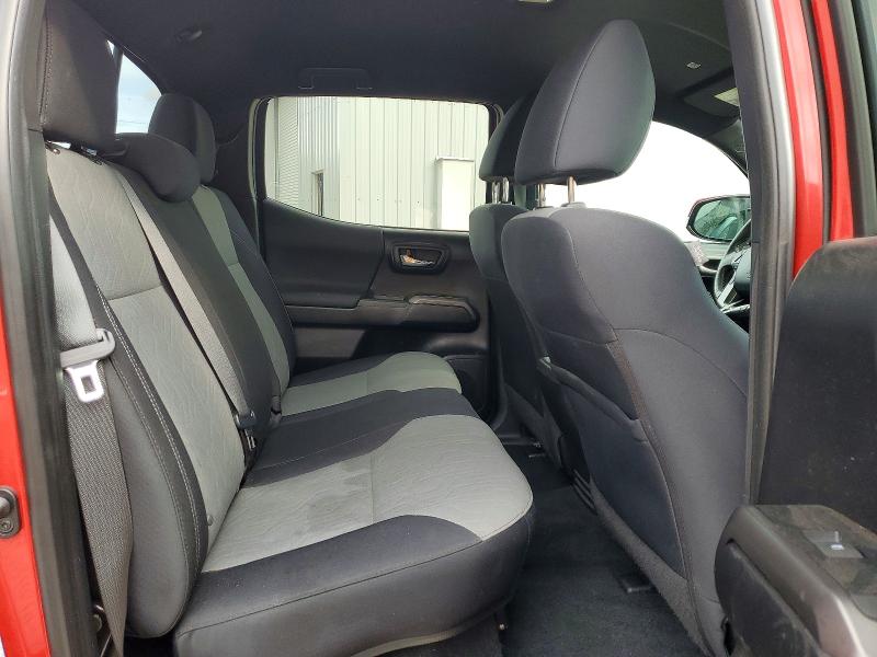 Фото 10 - TOYOTA TACOMA