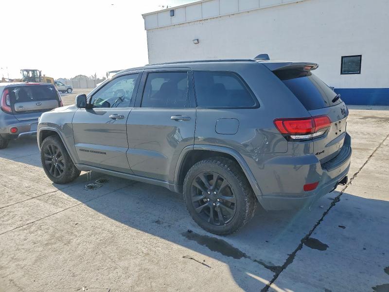 Фото 2 - JEEP GRAND CHER