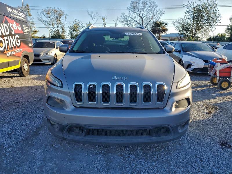 Фото 5 - JEEP GRAND CHER