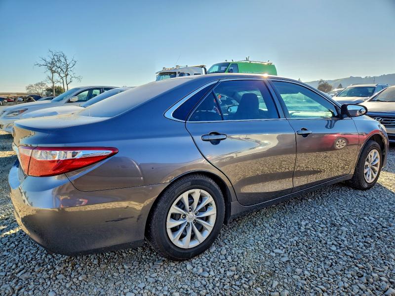 Фото 3 - TOYOTA CAMRY