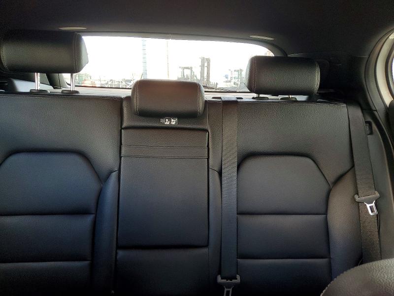 Фото 10 - MERCEDES-BENZ GLA-CLASS