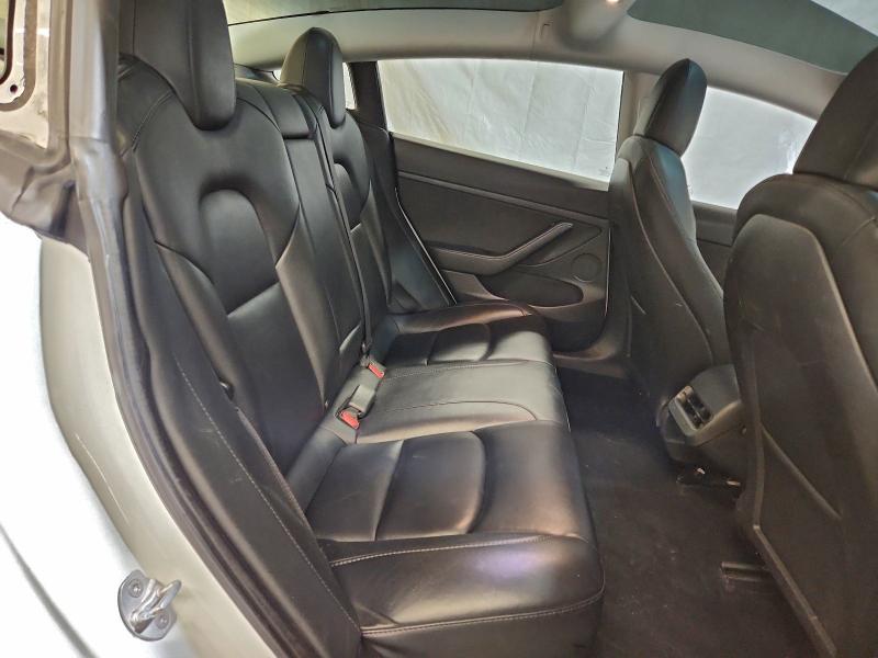 Фото 10 - TESLA MODEL 3