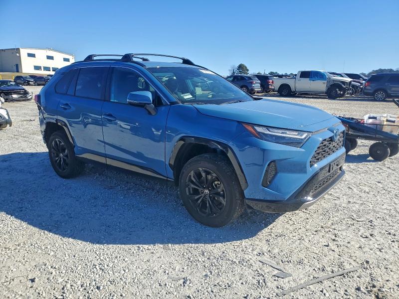 Фото 4 - TOYOTA RAV4