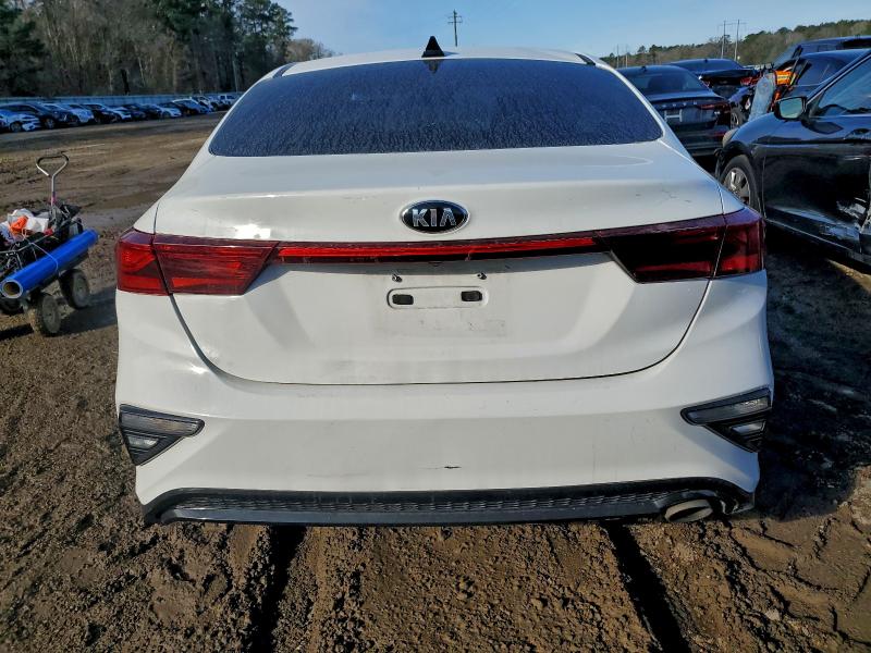 Фото 6 - KIA FORTE