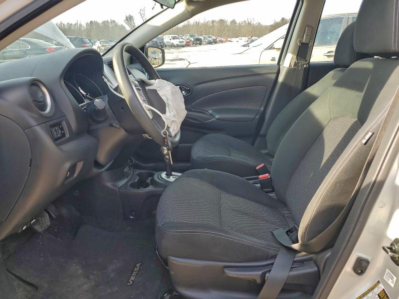 Фото 7 - NISSAN VERSA