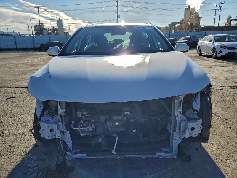 Фото 5 - TOYOTA CAMRY