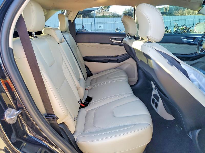 Фото 11 - FORD EDGE