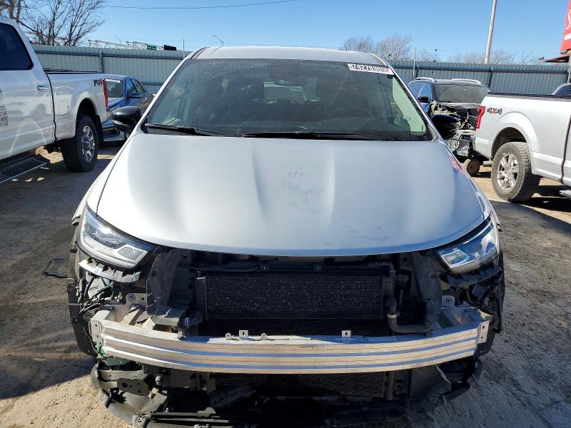 Фото 5 - CHRYSLER PACIFICA