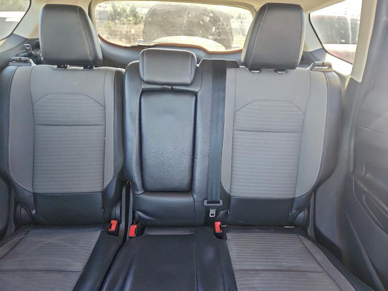 Фото 10 - FORD ESCAPE