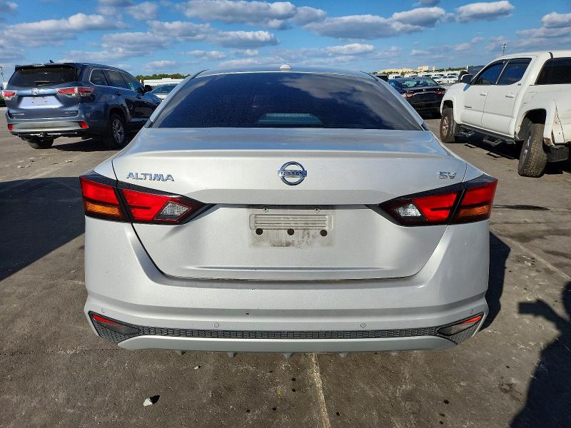 Фото 6 - NISSAN ALTIMA