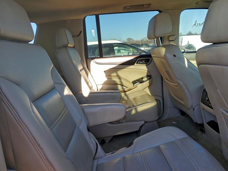 Фото 10 - GMC YUKON