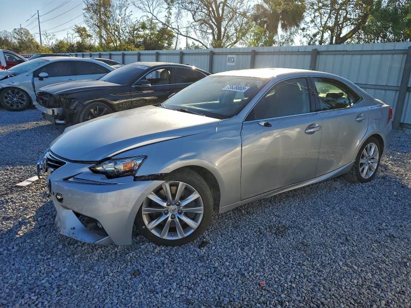 Фото 1 - LEXUS IS