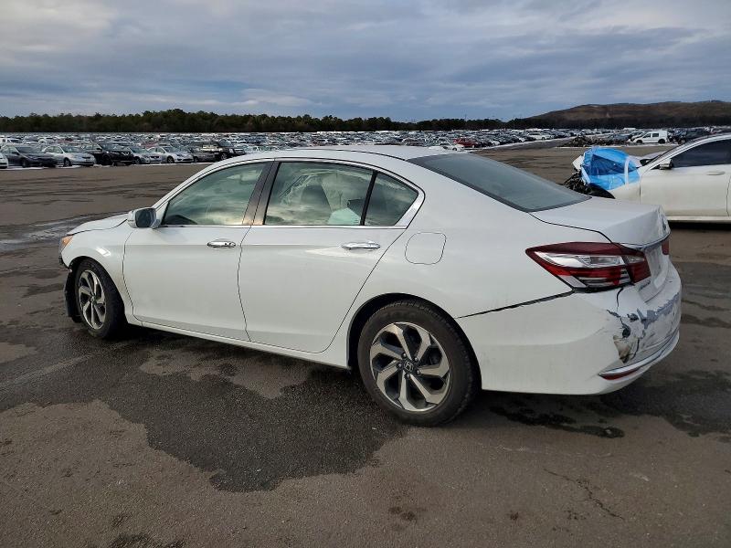 Фото 2 - HONDA ACCORD