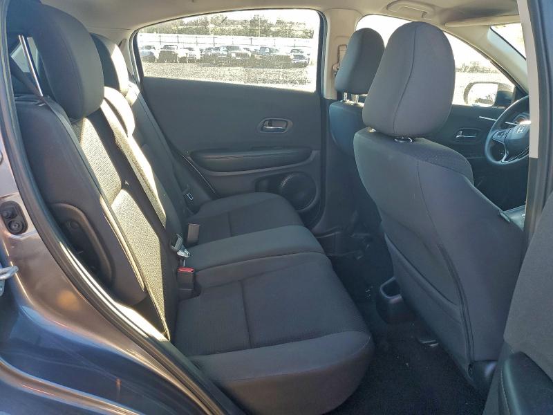 Фото 10 - HONDA HR-V