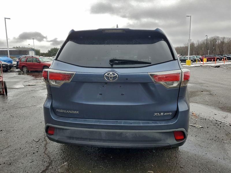 Фото 6 - TOYOTA HIGHLANDER