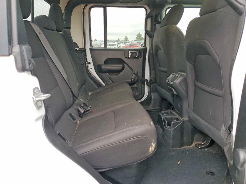 Фото 10 - JEEP GLADIATOR