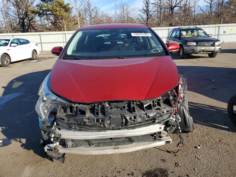 Фото 5 - TOYOTA PRIUS