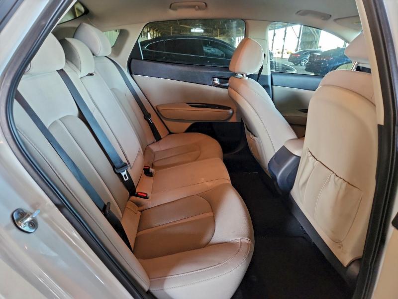 Фото 10 - KIA OPTIMA