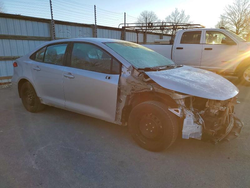 Фото 4 - TOYOTA COROLLA