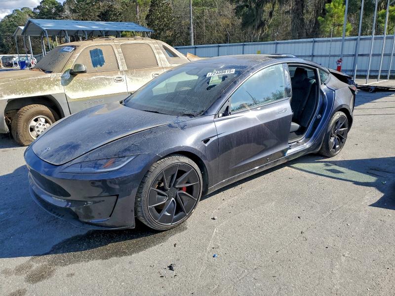 Фото 1 - TESLA MODEL 3