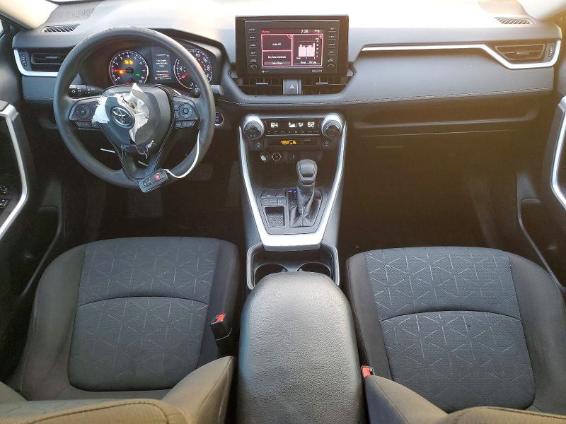 Фото 8 - TOYOTA RAV4