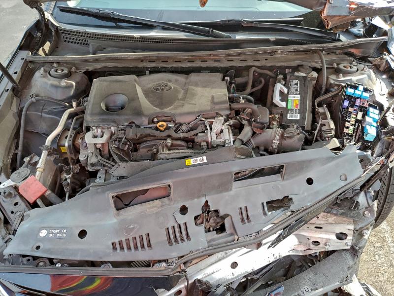 Фото 11 - TOYOTA CAMRY