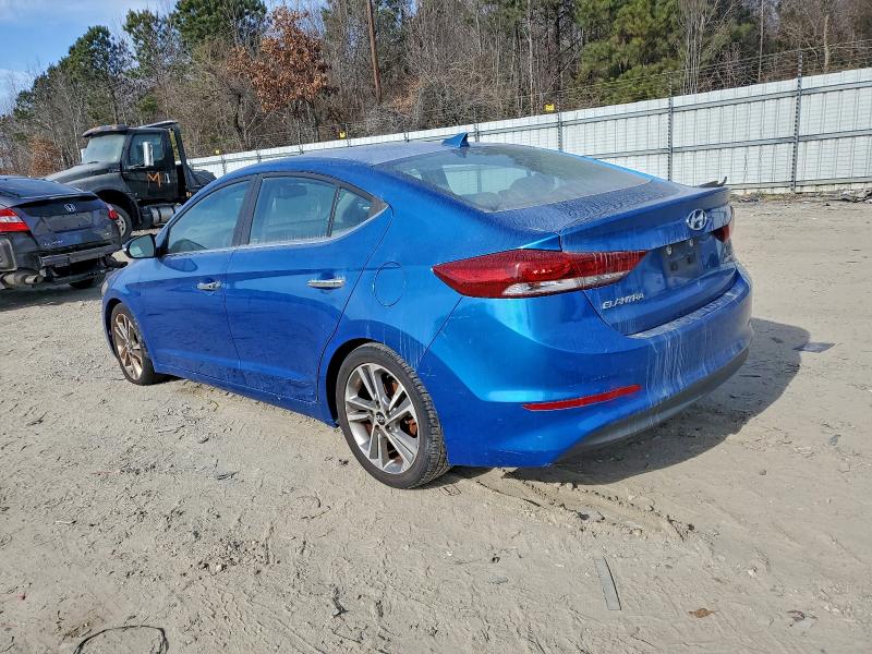 Фото 2 - HYUNDAI ELANTRA