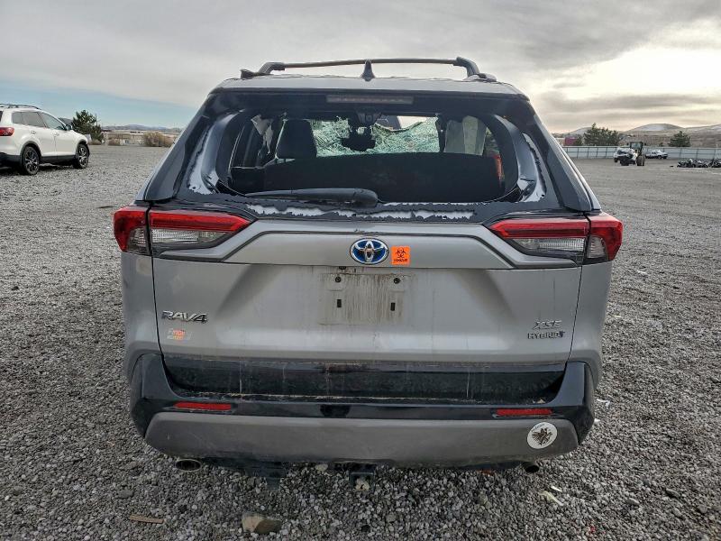 Фото 6 - TOYOTA RAV4