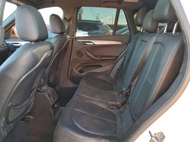 Фото 11 - BMW X1