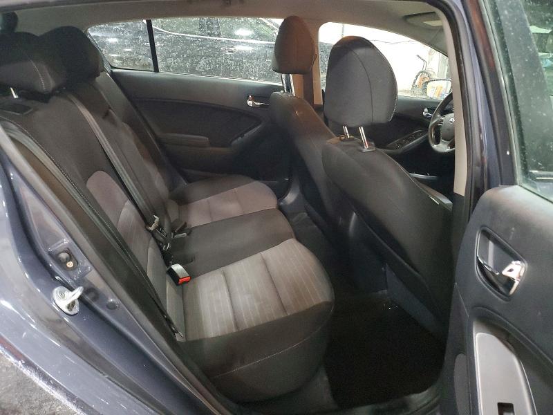 Фото 10 - KIA FORTE