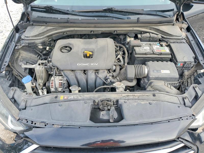 Фото 11 - HYUNDAI ELANTRA