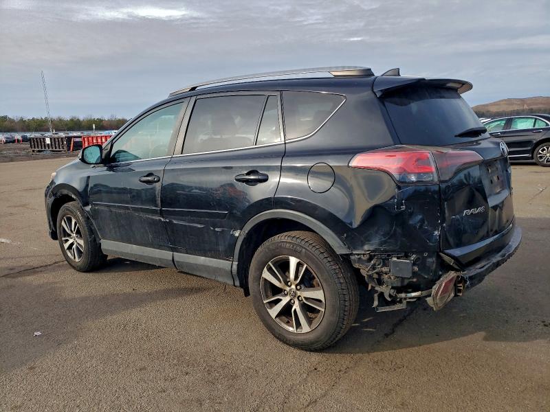 Фото 2 - TOYOTA RAV4