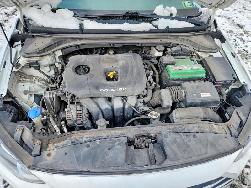 Фото 11 - HYUNDAI ELANTRA